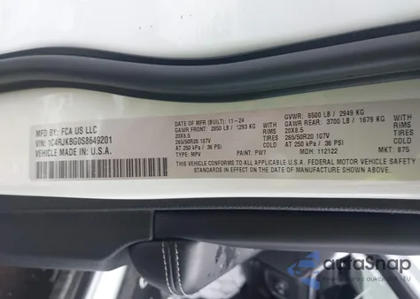 2025 Jeep Grand Cherokee L Limited 4X4 z USA, uszkodzony, nr VIN 1C4RJKBG0S8649201